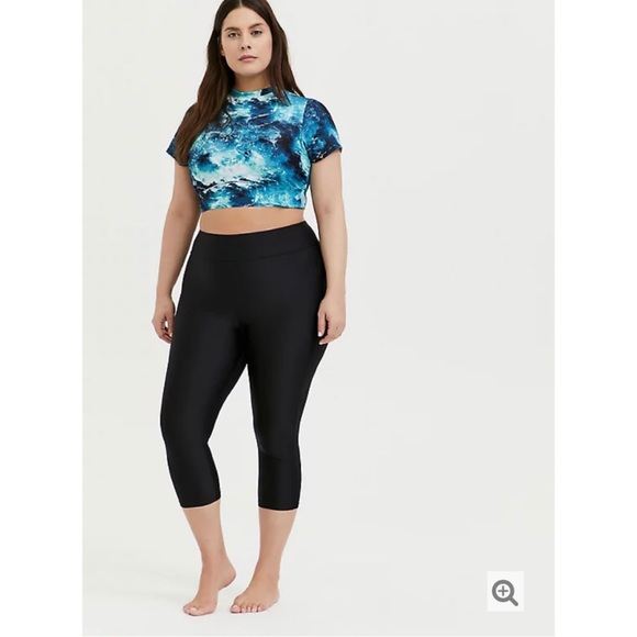 NEW Torrid 4 Swim Wireless Rash Guard Crop Ocean - Picture 6 of 11